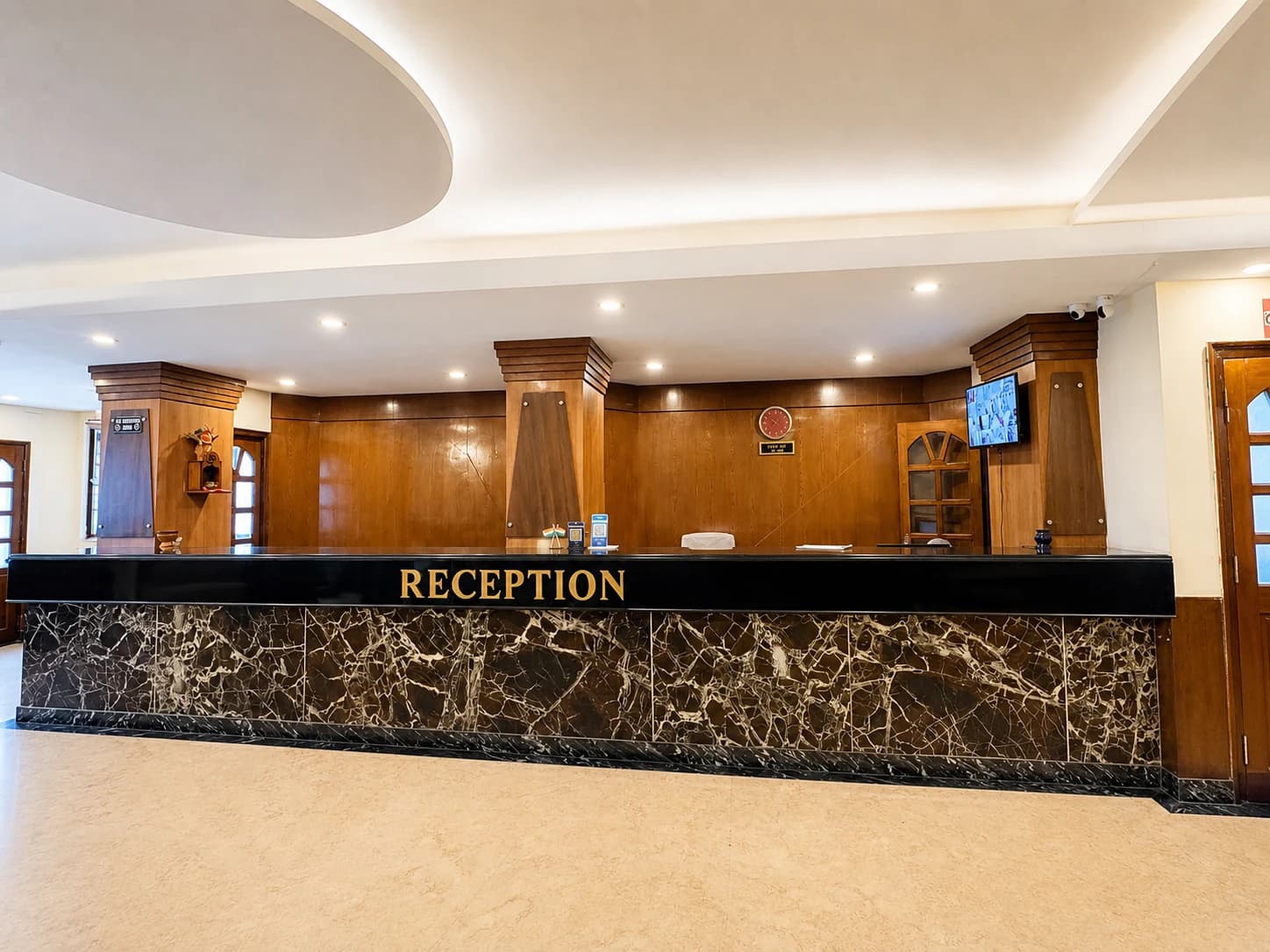 Main Reception & Lobby